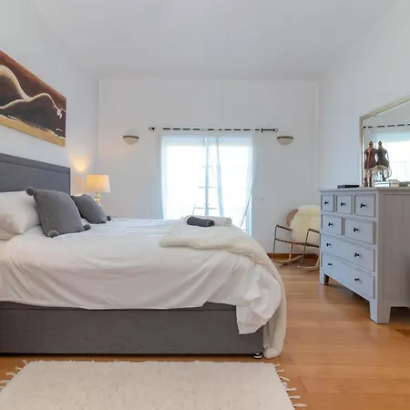 Isabel Stunning Bbq Area Pool Вилла *