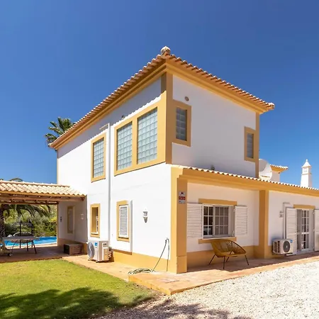 Вилла Isabel Stunning Bbq Area Pool Карвоейру