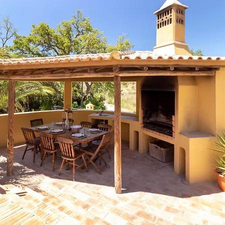 Isabel Stunning Bbq Area Pool *