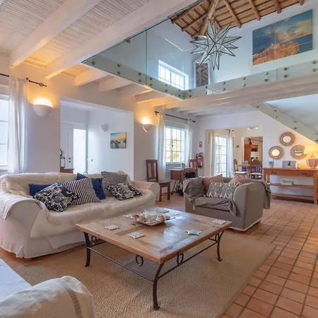 Isabel Stunning Bbq Area Pool